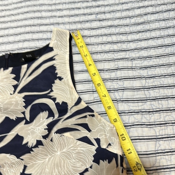 Club Monaco Quynh Blue Floral Asymmetrical Dress Size 2 Sleeveless - Picture 11 of 16